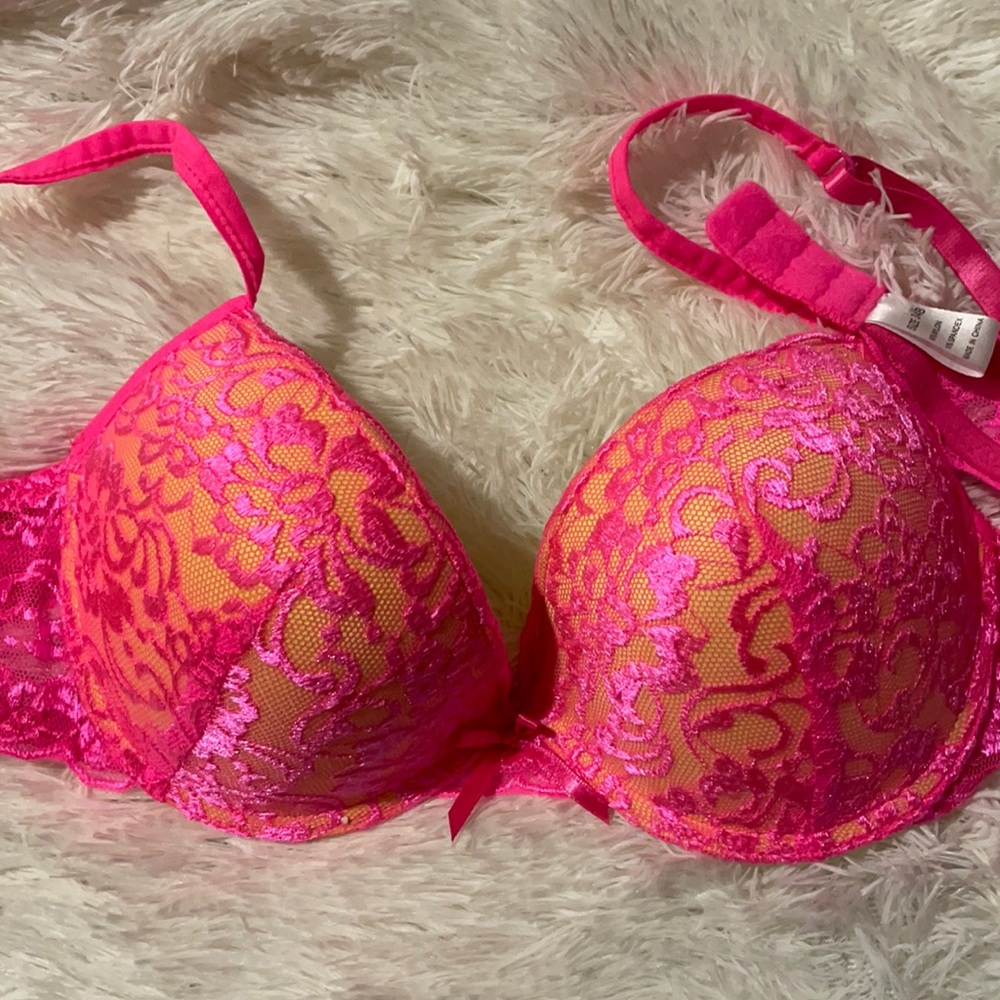 NWOT- “Lovely” bra